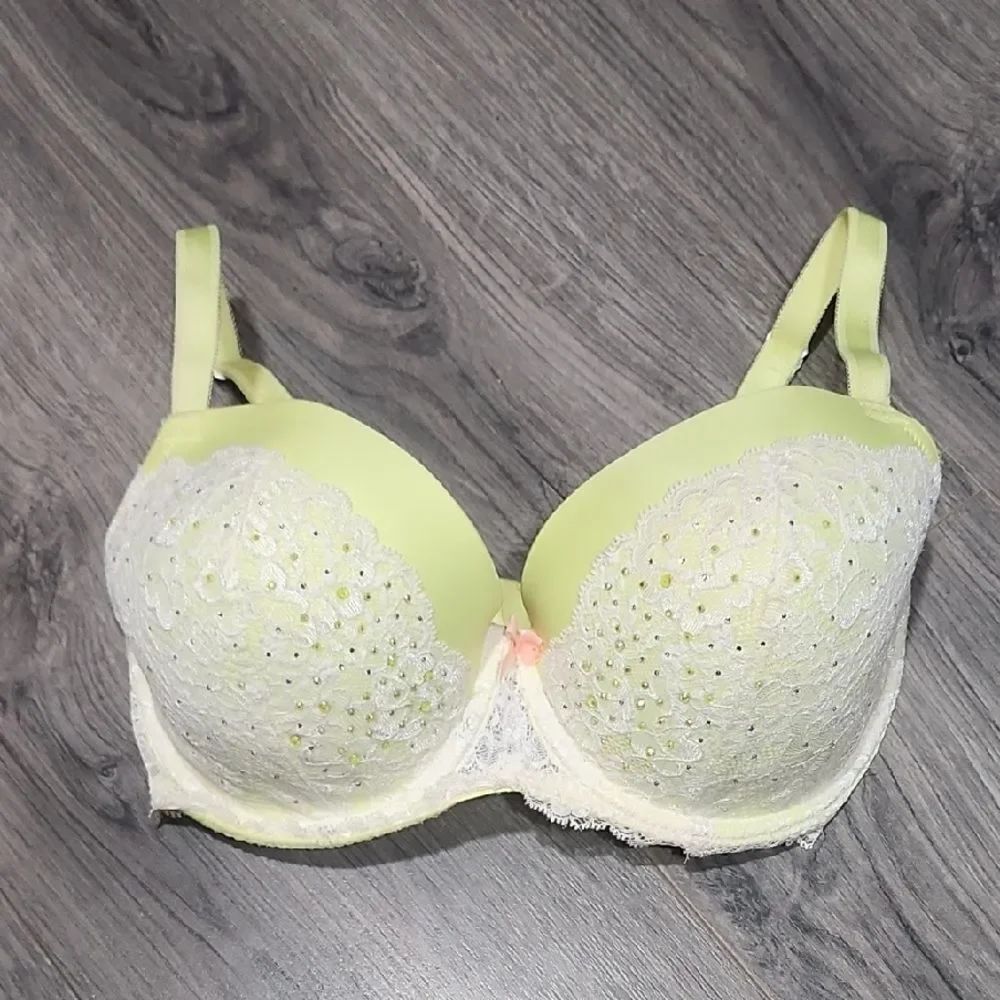 EUC Lemon Neon Yellow White Lace Glam VS Dream Angel Lined Demi Push Up Bra